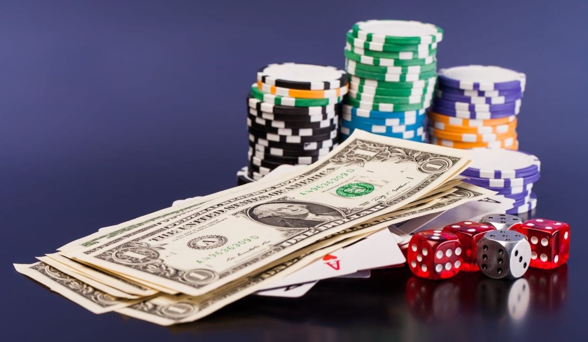 Lucky Star کیسینو میں سلاٹ کھیلنا شروع کریں۔